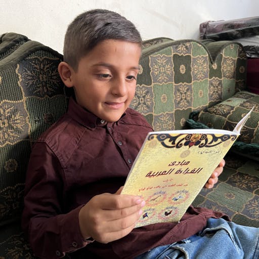 Khaled est un petit orphelin de la région d’Alep.